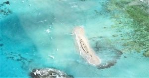 Kinh ngạc, một hòn đảo Hawaii bị siêu bão Walaka xối sạch