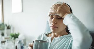 Bệnh đau đầu mùa lạnh: Nguyên nhân, triệu chứng và cách điều trị