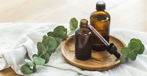 Dầu khuynh diệp trị viêm họng, cảm lạnh và nhiều công dụng khác