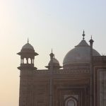 Vẻ đẹp của đền Taj Mahal trước khi cột đá cẩm thạch bị đổ sập