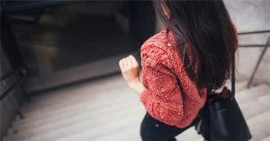 Cầu thang là nơi dễ gây chấn thương nhất cho con người