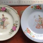 Tiên nữ bê đĩa đào là ai? Truyền thuyết gắn liền với chiếc đĩa sứ cô tiên nhà nào cũng có!