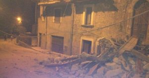 Cảnh tượng tan hoang sau trận động đất ở Italy