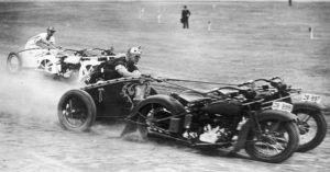 Motorcycle chariot Racing: Đường đua dành cho mô tô tái hiện chiến xa thời Trung Cổ