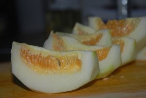 Ứng dụng công nghệ cao trồng dưa lê siêu ngọt