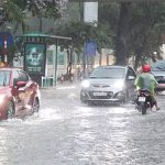 Dự báo thời tiết hôm nay: Miền Bắc mưa giông rình rập, Trung Bộ nắng nóng cục bộ