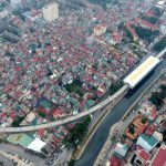 Bay dọc tuyến đường sắt trên cao đầu tiên sắp chạy thử