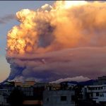 Núi lửa Tungurahua ở Ecuador hoạt động trở lại sau tám thập kỷ