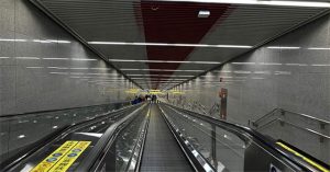 Khám phá ga tàu điện ngầm sâu nhất thế giới
