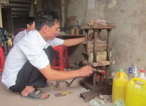 “Hai Lúa” bán đất tiền tỷ để đóng gạch