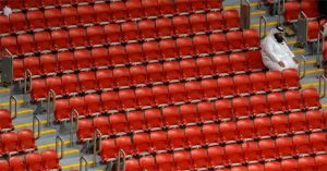 Chuyện buồn phía sau hàng nghìn ghế trống trong trận mở màn World Cup 2022 ở Qatar