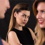 Đàn ông hay phụ nữ dễ nổi cơn ghen hơn?