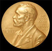 Giải Nobel: Vinh quang, cay đắng và những điều… “khuất tất”
