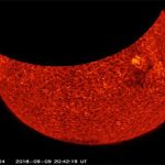 Ảnh độc từ NASA: 2 lần “nhật thực” trong vòng 6 giờ!