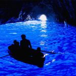 Khám phá bên trong hang động huyền ảo nhất thế giới