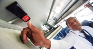 Đây là cách các nước trên thế giới phát hiện học sinh ngủ quên trên xe bus