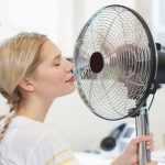 Mùa hè đến thật rồi, bây giờ đặt quạt ở đâu thì phòng sẽ mát nhất?