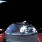 Xe điện Tesla chở người nộm lần đầu bay gần sao Hỏa