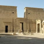 Ai Cập trục vớt được trụ cột của ngôi đền Isis