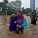 Indonesia muốn “đuổi” mưa để giảm lũ