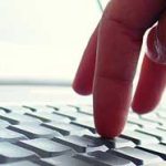 Phần mềm kiểm soát máy tính là con dao hai lưỡi