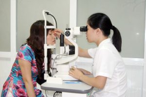 Thử nghiệm tế bào gốc chữa bệnh cho người mù