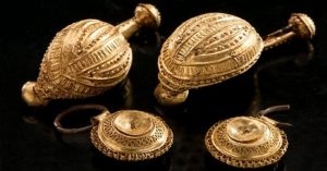 Kho báu 2600 năm hé lộ bí mật trong mộ công chúa Celtic