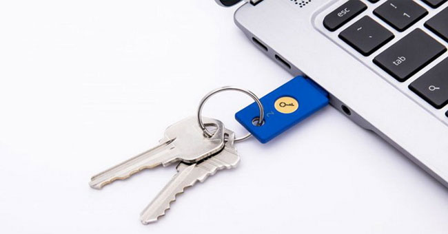 Google chia sẻ bí quyết chống hack cho nhân viên: dùng khóa vật lý