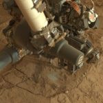 Robot của NASA khoan tìm “kho báu” trên sao Hoả