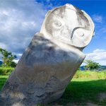 Bí ẩn hàng trăm khối cự thạch ở Indonesia