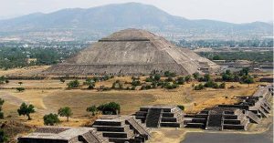 Kim tự tháp bí ẩn lớn gấp 2 lần Giza được người khổng lồ cao 3m xây dựng?