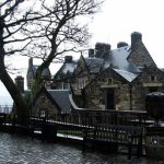 Bí ẩn lâu đài Edinburg ma ám ở Anh