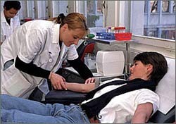 Truyền máu có thể chữa bệnh cúm?