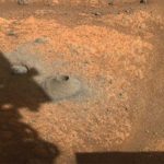 Robot NASA lần đầu tiên khoan lấy mẫu đất sao Hỏa