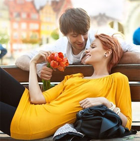 Nghiên cứu cho thấy “không nên coi người yêu mình là nhất”