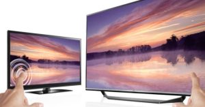 Vì sao màn hình LCD gợn sóng khi chạm ngón tay vào?
