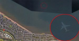 Google Earth phát hiện máy bay chìm dưới biển?