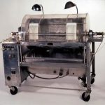 Máy chạy thận đầu tiên trên thế giới được ra đời như thế nào?