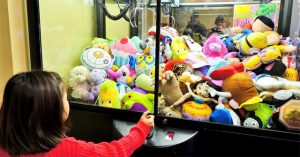 Hé lộ bí mật bên trong máy gắp thú bông, từ đó đúc kết kinh nghiệm giúp bạn tăng tỷ lệ thắng gấp nhiều lần