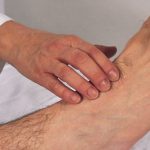 Hướng dẫn cách tự kiểm tra xem mạch máu có bị tắc hay không