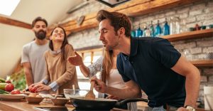 Mới gặp nhau đã lưu luyến, nguyên nhân là do đối tác có… mùi giống mình?