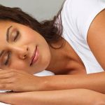 Vì sao cần chuẩn bị đi ngủ lúc 9 giờ tối?