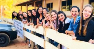 Thị trấn khát chồng nhất thế giới, 90% là phụ nữ, có người đã già mà chưa từng hôn ai
