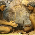 Người nguyên thủy có phải “ông tổ” của công cụ bằng đá?