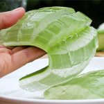 Cách ngăn rụng tóc và kích thích mọc tóc hiệu quả tại nhà
