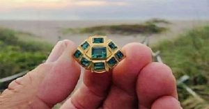Bí ẩn chiếc nhẫn vàng nạm ngọc lục bảo trị giá 17 tỷ đồng của người Inca