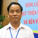 Nông dân Việt Nam tự chế máy cày đa năng từ mảnh bom
