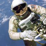 Đằng sau thành tựu và thất bại của NASA