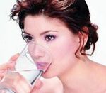 Tác dụng ngăn ngừa 9 loại bệnh bất ngờ của nước lọc