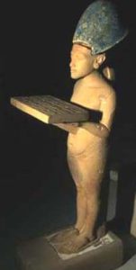 Pharaoh Ai Cập Akhenaten bị ái nam ái nữ